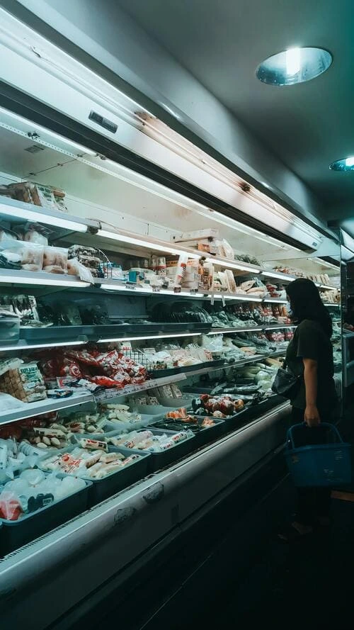 Supermarket refrigeration system