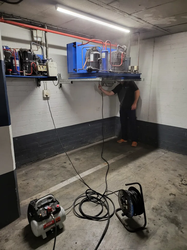 Emergency AC & Fridge Repairs – Fast Service in Cape Town Southern Suburbs
